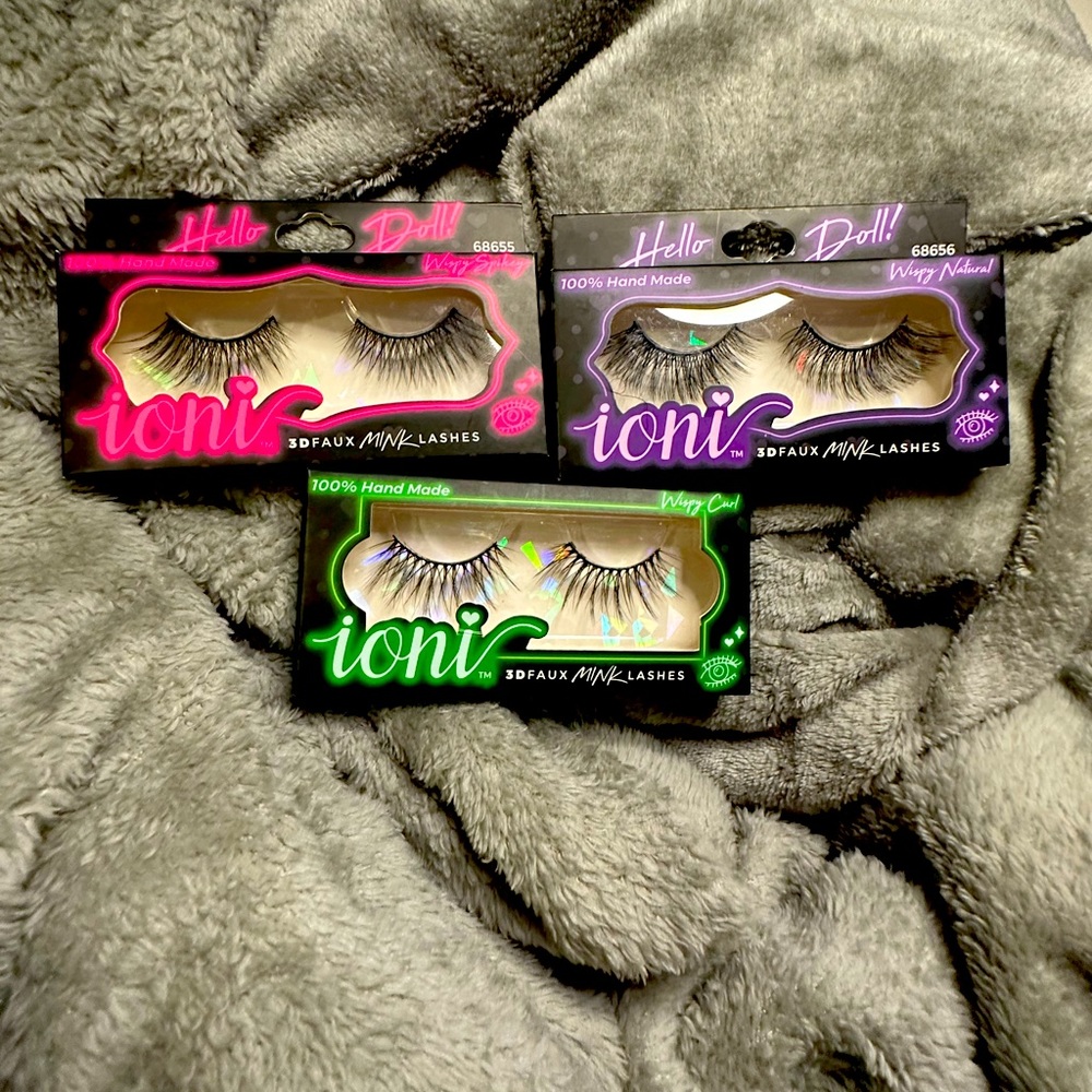 NEW ioni lashes